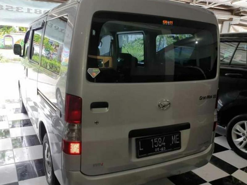 2018 Daihatsu Gran Max