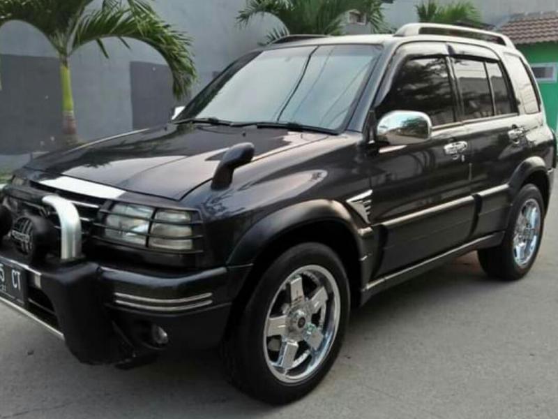 2000 Suzuki Escudo