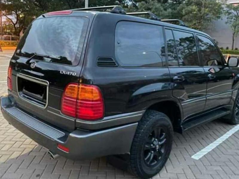2002 Lexus LX 470