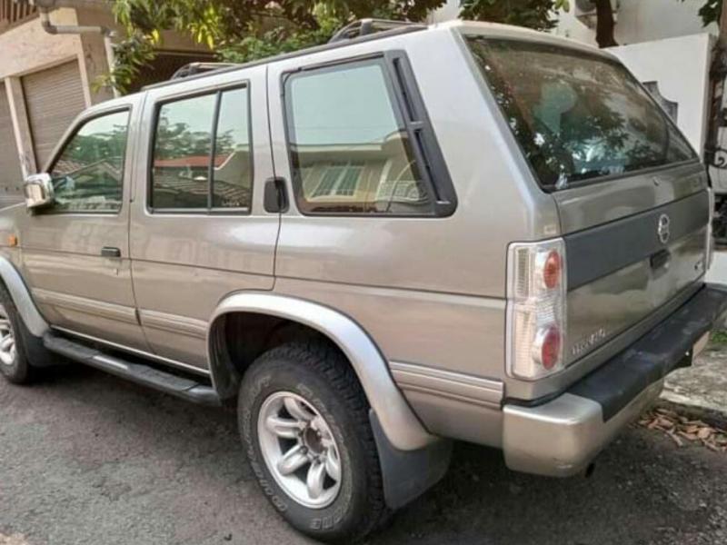 2004 Nissan Terrano