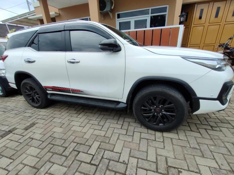 2020 Toyota Fortuner