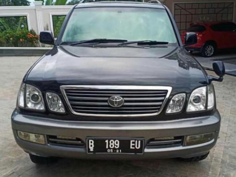2001 Toyota Land Cruiser V8