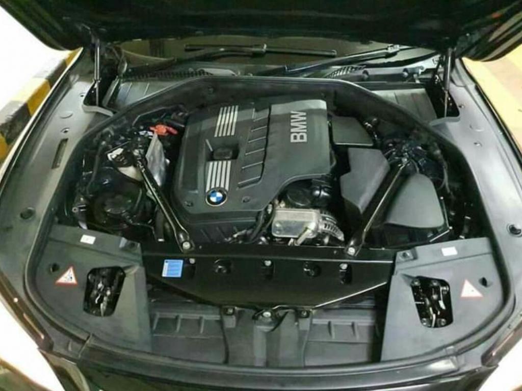 BMW 730Li 2010