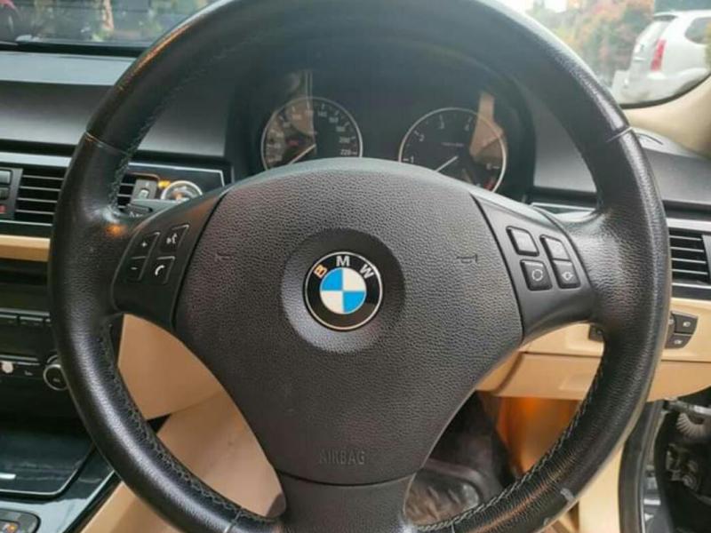 2010 BMW 320i
