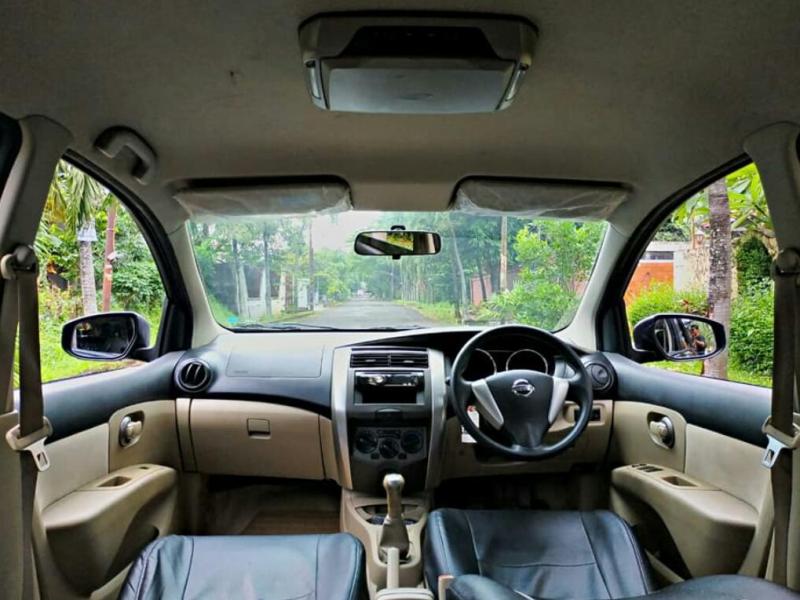 2016 Nissan Grand Livina