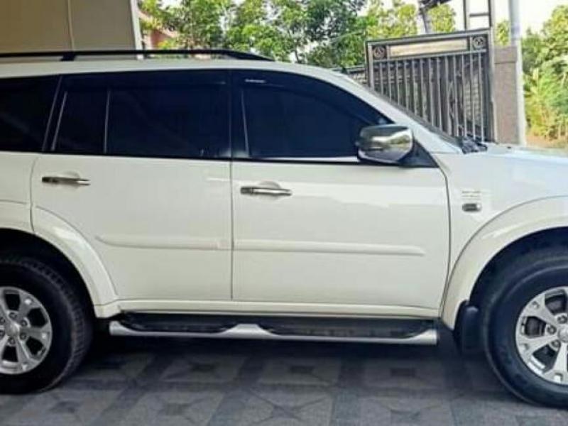 2013 Mitsubishi Pajero