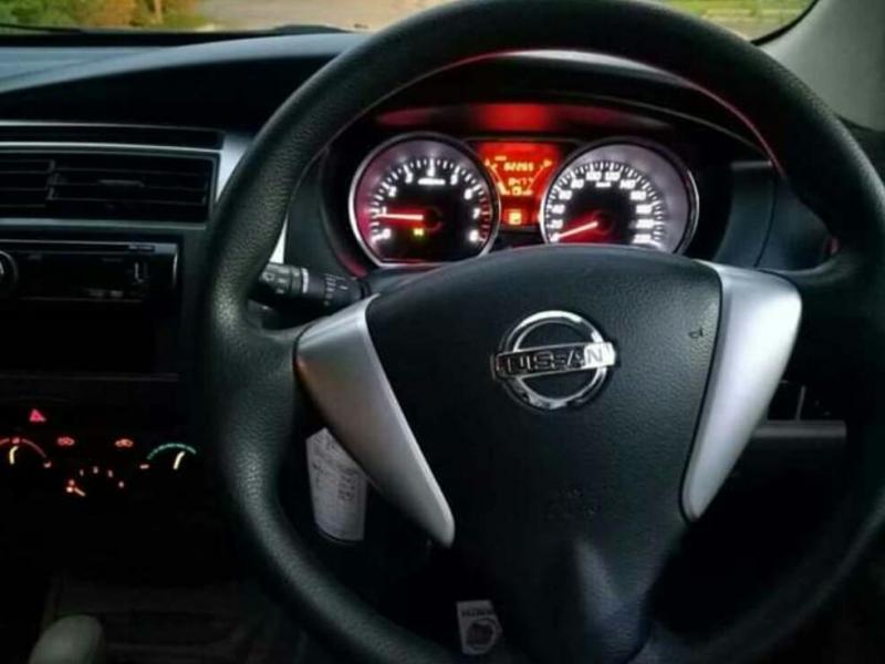 2013 Nissan Grand Livina