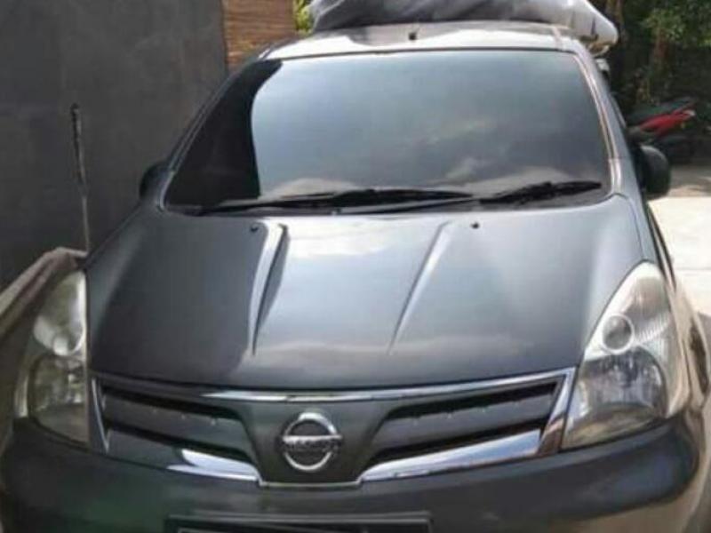 2012 Nissan Grand Livina