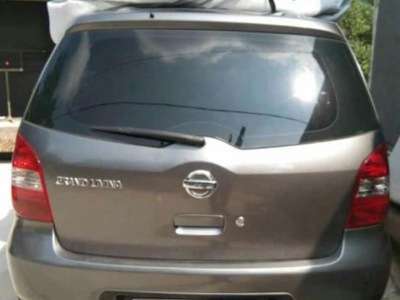 2012 Nissan Grand Livina