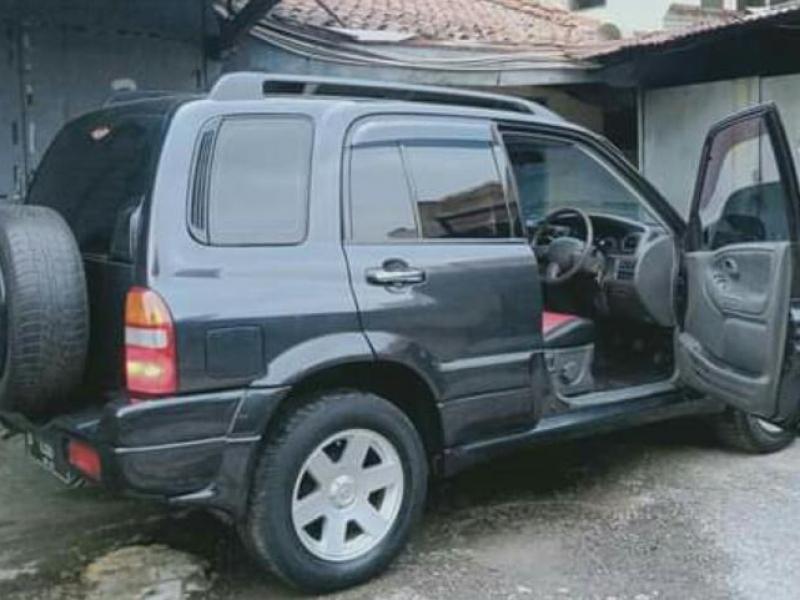2002 Suzuki Escudo
