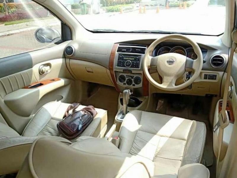 2010 Nissan Grand Livina