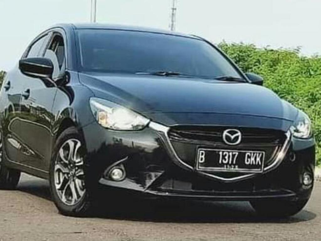 Mazda 2 2015