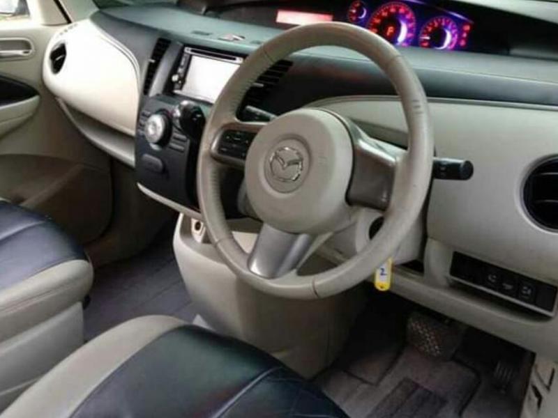 2013 Mazda Biante