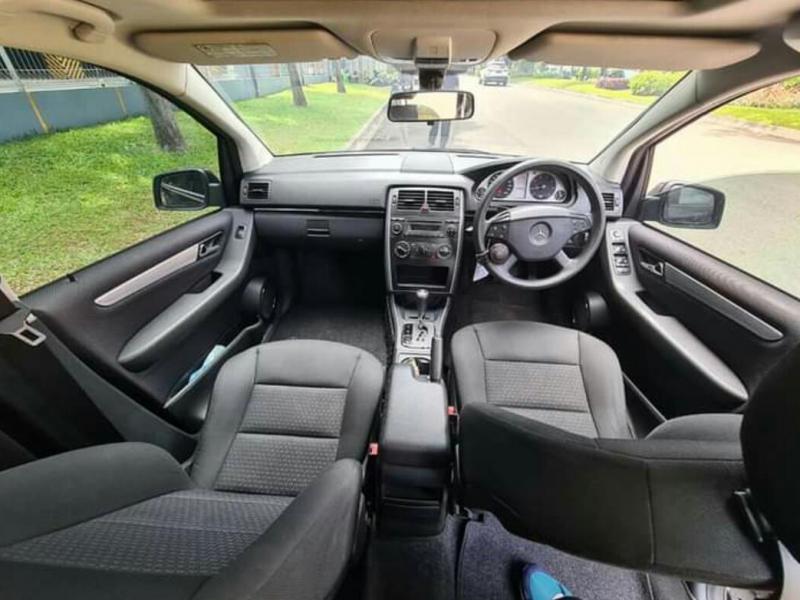 2011 Mercedes-Benz B180