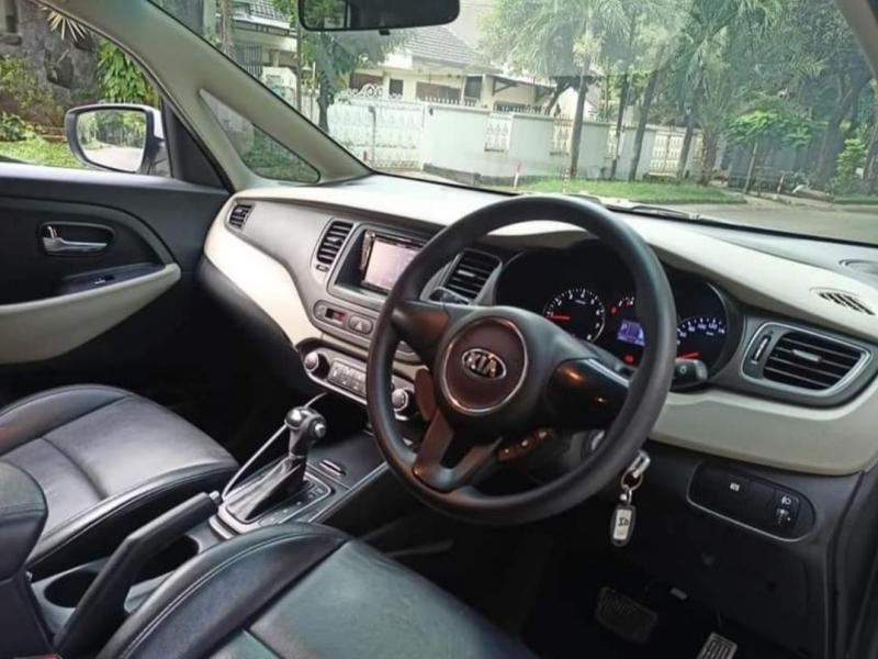 2013 Kia Carens
