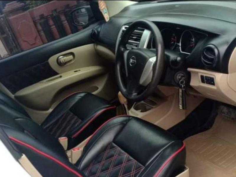 2016 Nissan Grand Livina