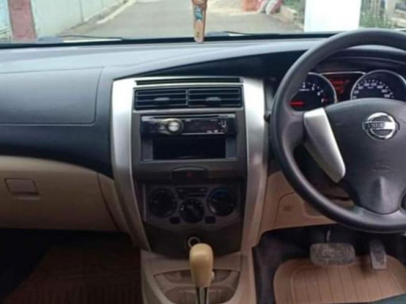 2016 Nissan Grand Livina