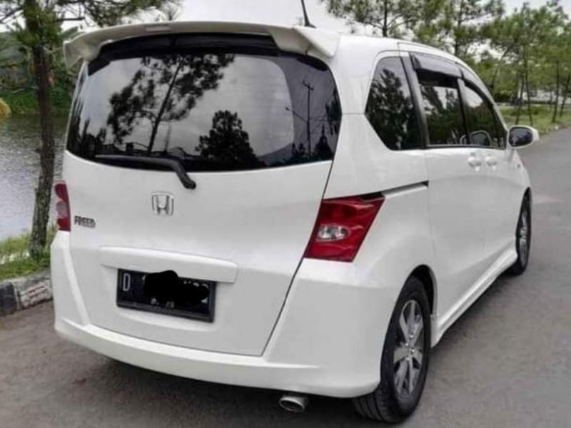 2010 Honda Freed