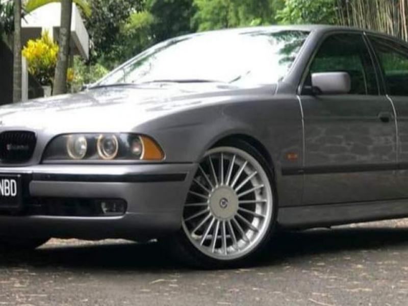 1997 BMW 528i