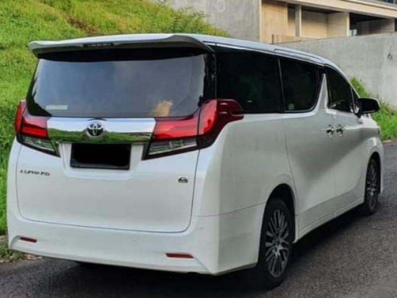 2017 Toyota Alphard