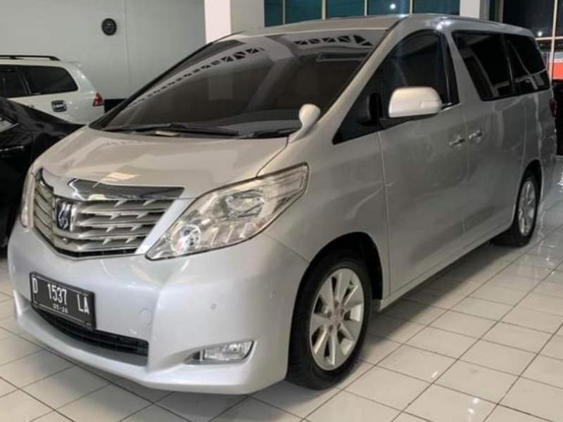 2011 Toyota Alphard