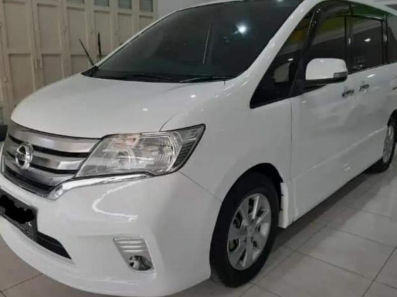 2013 Nissan Serena