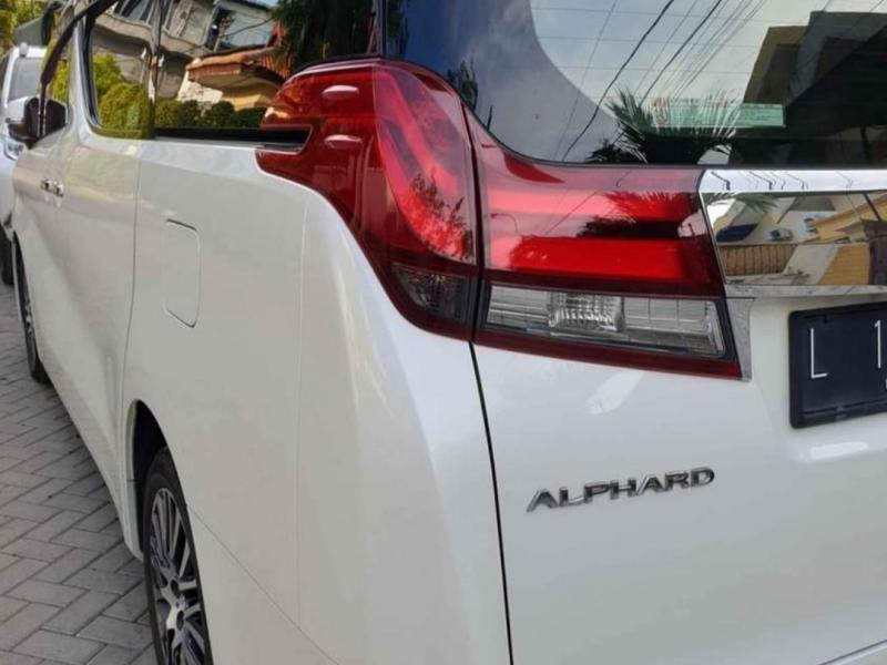 2017 Toyota Alphard