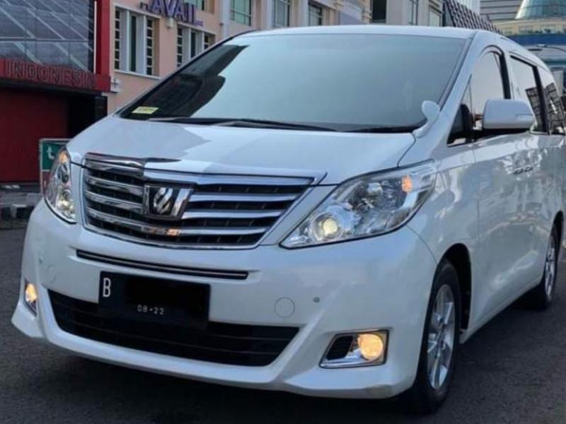 2012 Toyota Alphard