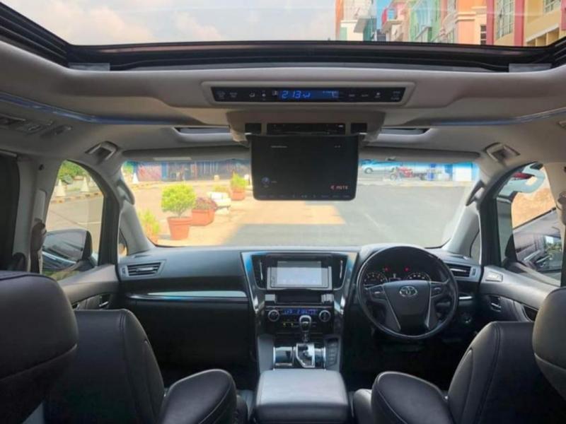 2017 Toyota Vellfire