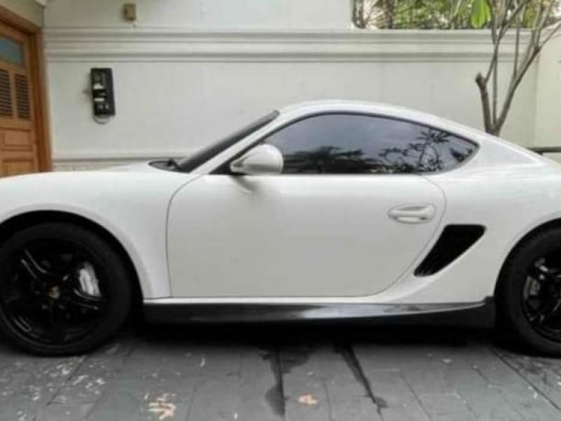 2011 Porsche Cayman