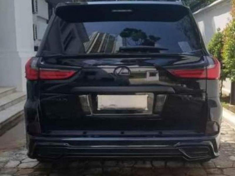 2017 Lexus LX 570