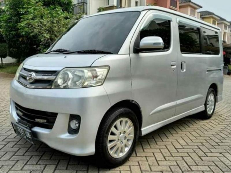 2011 Daihatsu Luxio