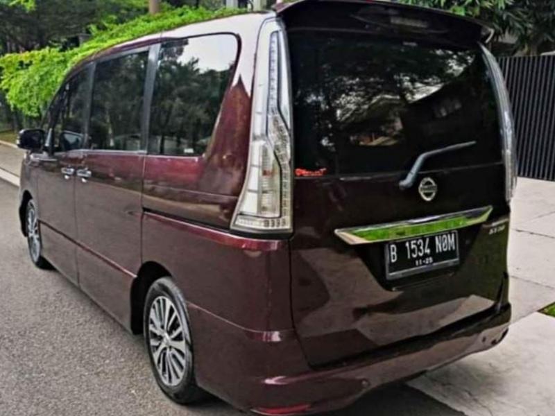 2015 Nissan Serena