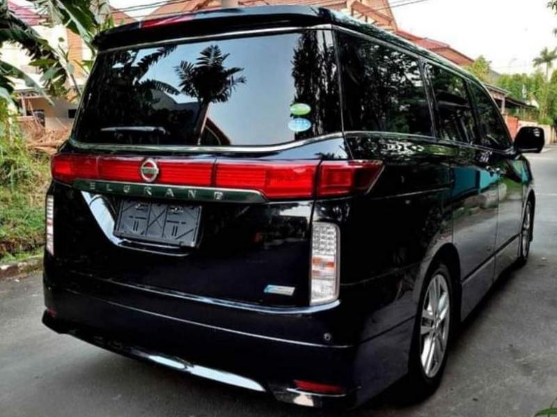 2011 Nissan Elgrand