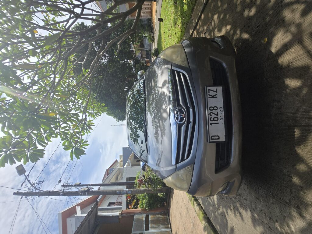 Toyota Kijang Innova 2008